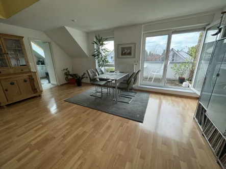 Ansicht_WohnEssbereich_Ebene1_1 - Wohnung mieten in Mannheim / Seckenheim - Lust auf Maisonettewohnung mit Galerie?