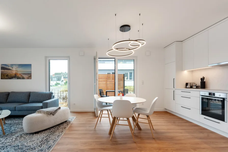 Wohnen/Kochen/Essen - Wohnung kaufen in Dahme - Gemütliche 3-Zimmer-Ferienwohnung mit Terrasse / KFN Standard