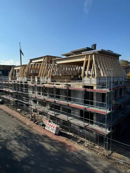 Baustand - Haus kaufen in Oldenburg - Traumhaus in der Kanalstraße, direkt am Wasser!