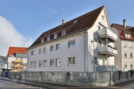 Außenansicht - Wohnung kaufen in Reutlingen - 3 Zimmer Stadtwohnung mit AAP