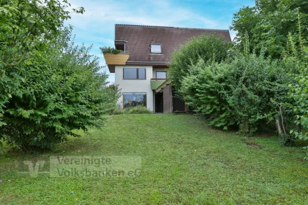 Aussen - Haus kaufen in Reutlingen - Viel Platz für die Familie - großzügige DHH mit weitläufigem Garten!