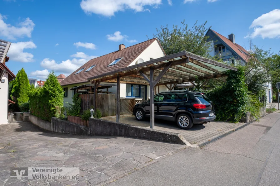 Außenansicht Bild Nr. 2 - Haus kaufen in Heimsheim - Platz für die ganze Familie! Tolles Einfamilienhaus in Heimsheim!