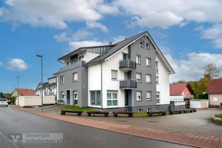 Außenaufnahme Nord-West - Wohnung kaufen in Schömberg - Moderne 5 Zimmer Maisonette-Wohnung in Schömberg