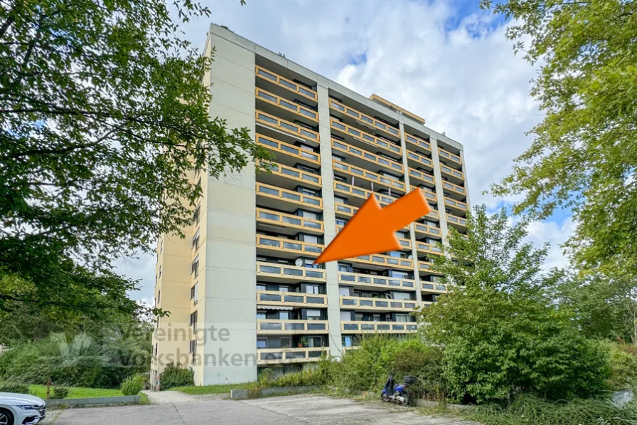 Aussenansicht - Wohnung kaufen in Böblingen - 4,5-Zimmer-Wohnung mit tollem Ausblick in Böblingen!