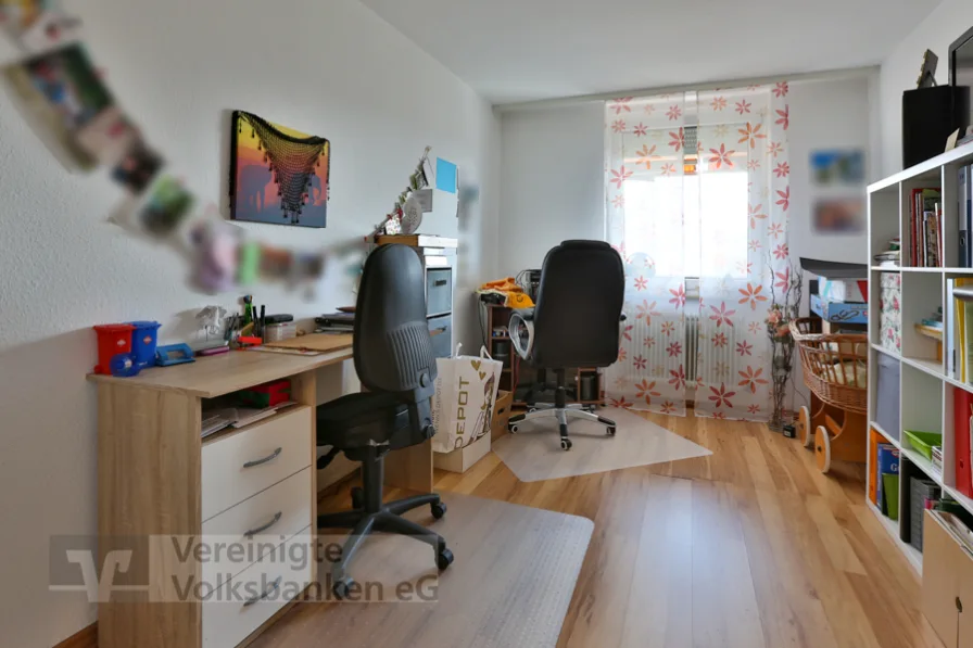 Büro-Kinderzimmer