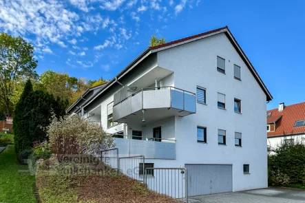 Aussen - Wohnung kaufen in Pfullingen - Vermietete 3 Zimmer-Wohnung in zentraler Reutlinger/Pfullinger Lage!