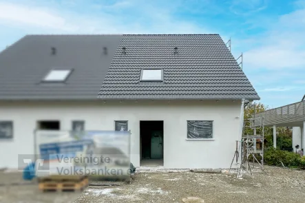 Aussen - Haus kaufen in Uhldingen-Mühlhofen - Neubau Doppelhaushälfte mit Garten und Carport DHH Rechts