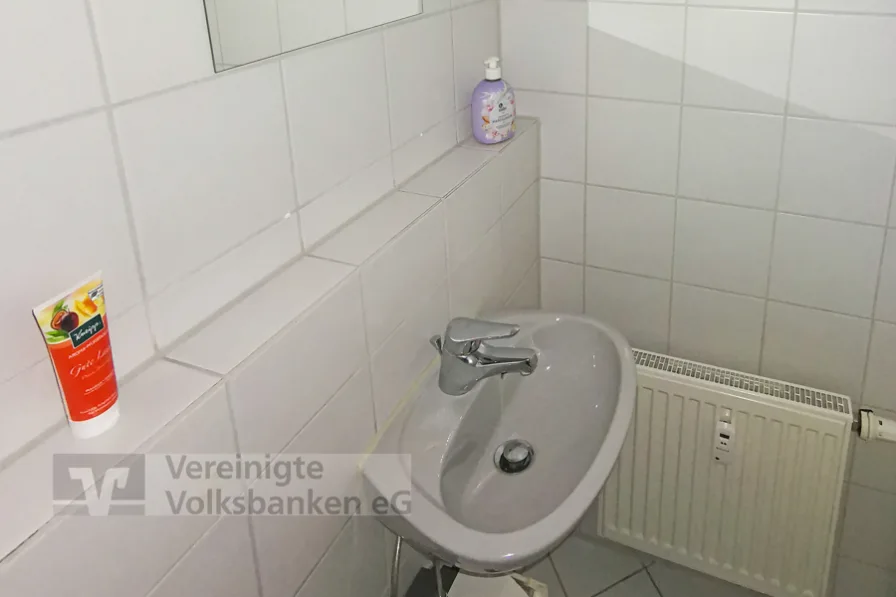 Gäste-WC neben Eingang 1. Ebene