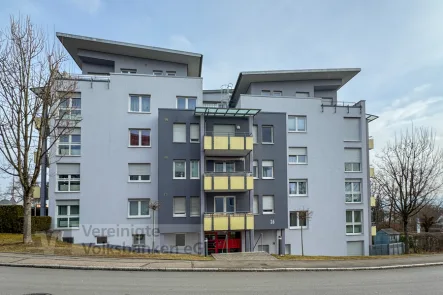 Aussen - Wohnung kaufen in Reutlingen - Moderne 2 Zimmerwohnung mit Garage und Balkon