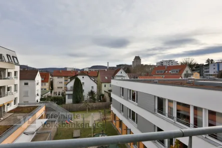 Aussicht - Wohnung kaufen in Reutlingen - VERMIETET - TOLL GESCHNITTEN - BALKON - TG-STELLPLATZ - ZENTRALE LAGE!