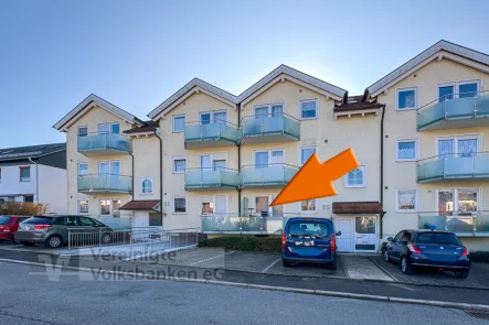 Außenansicht - Wohnung kaufen in Böblingen - Attraktive Lage! 2,5-Zimmer-Wohnung inkl. Terrasse und TG-Stellplatz!