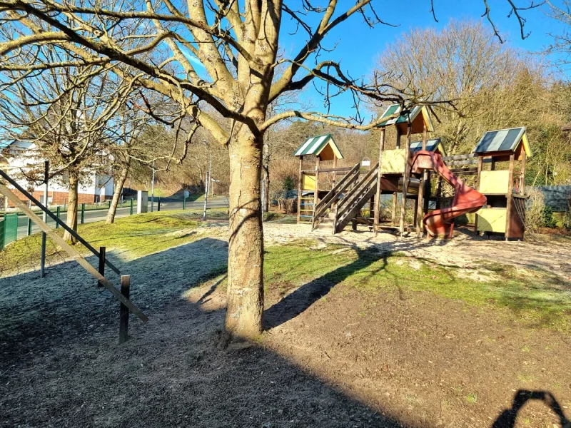 Abenteuerspielplatz in Laufnähe