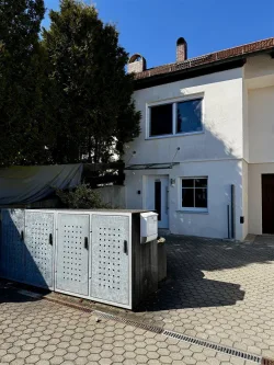 Außenansicht - Wohnung mieten in Neuburg a d Donau - Traumhaftes 1-Zimmer-Apartment in ruhiger Lage von Bittenbrunn ab 01.04.2025 zu vermieten