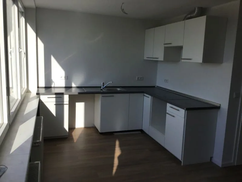  - Wohnung mieten in Schleswig - Große, helle, komplett sanierte 3 Zimmer-Wohnung in Schleswig Nord. Ideal für Paare!