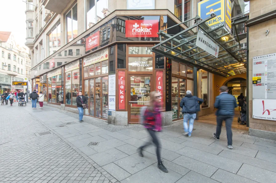 Außenansicht - Laden/Einzelhandel mieten in Halle - Beste Lage - Große Ulrichstraße