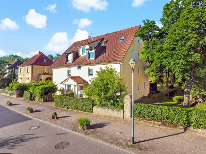 Hausansicht  - Wohnung kaufen in Halle (Saale) / Dölau - Exklusive 4-Zimmer-Eigentumswohnung mit Terrasse und Garten in begehrter Lage von Dölau!