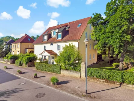 Hausansicht  - Wohnung kaufen in Halle (Saale) / Dölau - Exklusive 4-Zimmer-Eigentumswohnung mit Terrasse und Garten in begehrter Lage von Dölau!