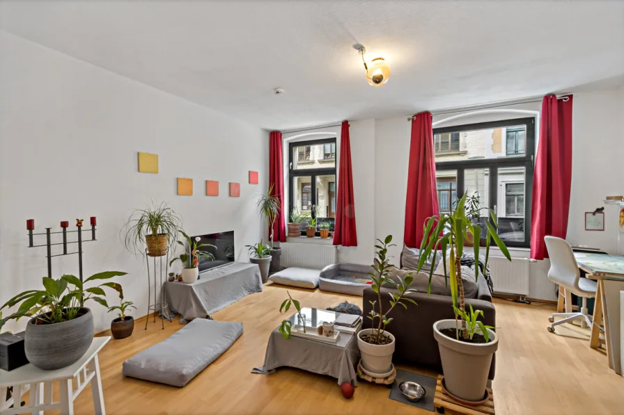 Wohnzimmer - Wohnung mieten in Halle - 2-Raumwohnung mit Balkon im Paulusviertel!!!