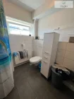 Badezimmer mit Dusche (kleine Wohnung)