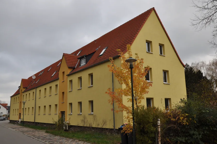 Hauptfoto Gartenstraße - Zinshaus/Renditeobjekt kaufen in Neukieritzsch - Wohnanlage mit großem Potenzial 