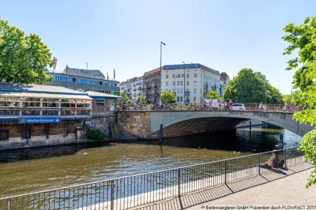 wohnung kaufen berlin kreuzberg - Wohnung kaufen in Berlin, Kreuzberg - Vermietete 2-Zimmer-Dachgeschosswohnung mit Ausblick auf den Landwehrkanal