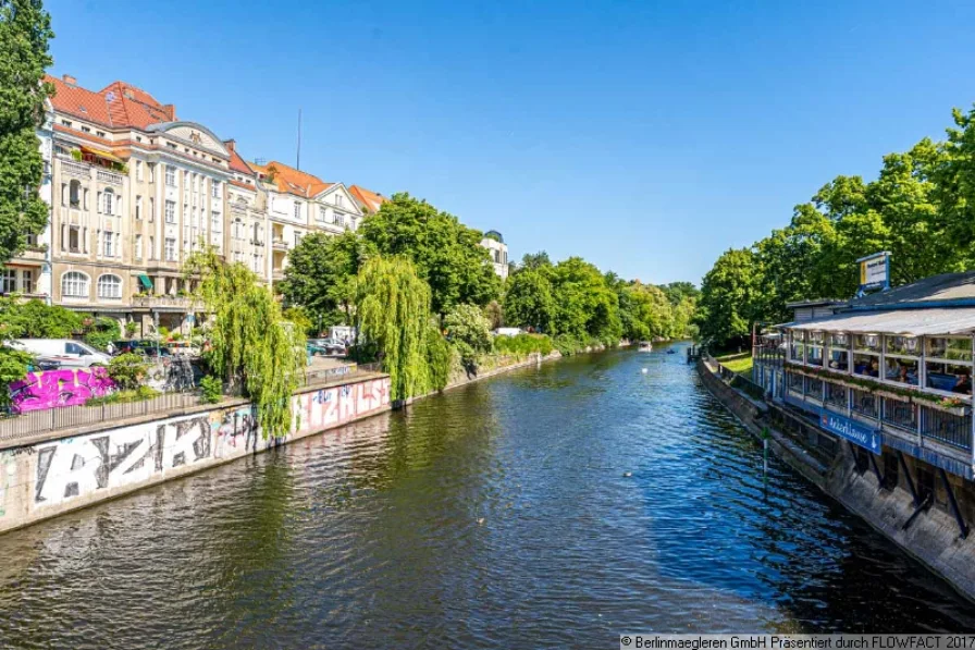 Landwehrkanal - Wohnung kaufen in Berlin, Kreuzberg - Vermietete Dachgeschosswohnung mit Ausblick auf den Landwehrkanal