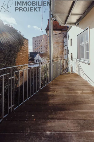 Balkon mit Blick auf das Friedrichsforum