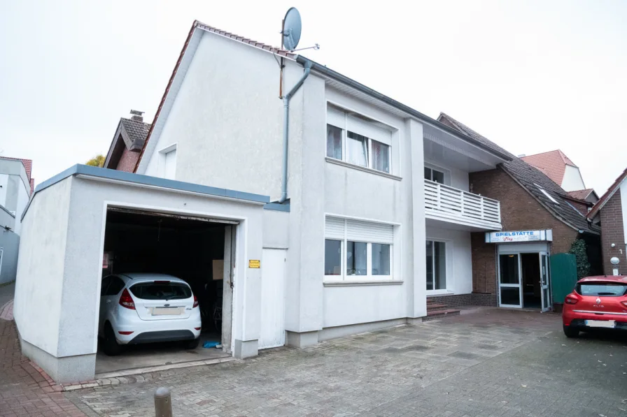 RÜCKANSICHT - Haus kaufen in Diepholz - WOHN- UND GESCHÄFTSHAUS MIT POTENZIAL IN ZENTRALER LAGE