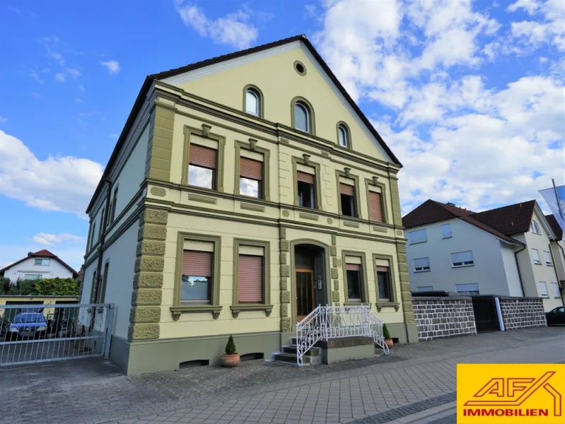 Historisches Wohnhaus - Haus kaufen in Arnsberg - Vollvermietetes, historisches Wohnhaus mit 6 Wohneinheiten - Stadtzentral!