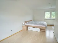 Geräumiges Schlafzimmer