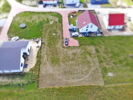 Ansicht Vogelperspektive - Grundstück kaufen in Samtens - Baugrundstück in ruhiger Endlage auf der Insel Rügen