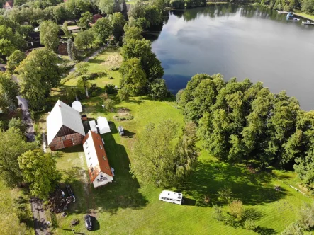 Ansicht Süden - Haus kaufen in Lübtheen / Probst Jesar - projektierte Ferienanlage mit 5 Ferienwohnungen auf großem Grundstück mit Seezugang am Probst Jesarer See