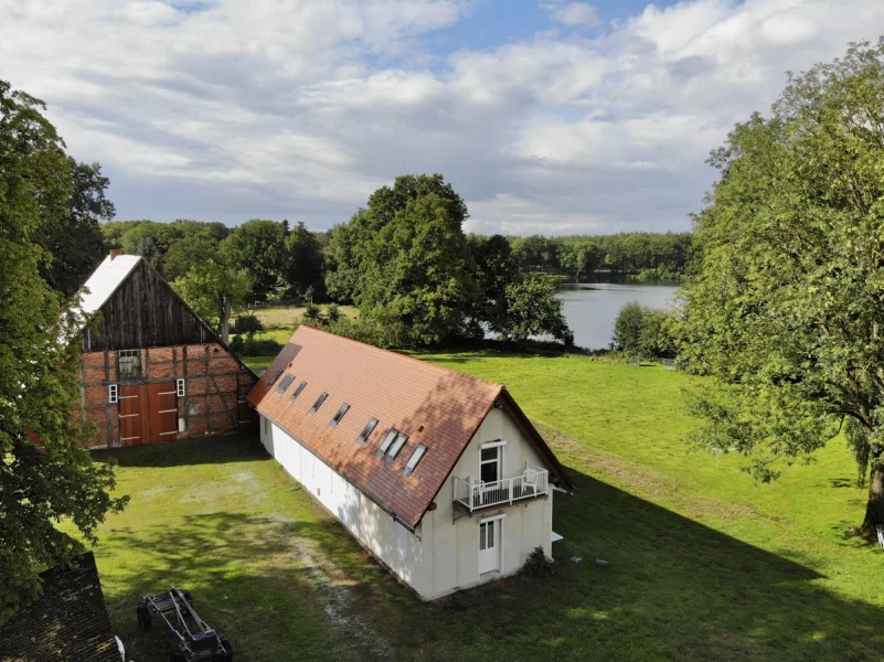 Ansicht Süden auf Doppelhaus - Haus kaufen in Lübtheen / Probst Jesar - projektierte Ferienanlage mit 5 Ferienwohnungen auf großem Grundstück mit Seezugang am Probst Jesarer See