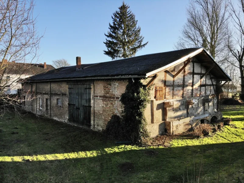 Ansicht Westen - Haus kaufen in Neetzow-Liepen - **Charmantes Fachwerkhaus mit Ausbaupotenzial in ruhiger Lage**