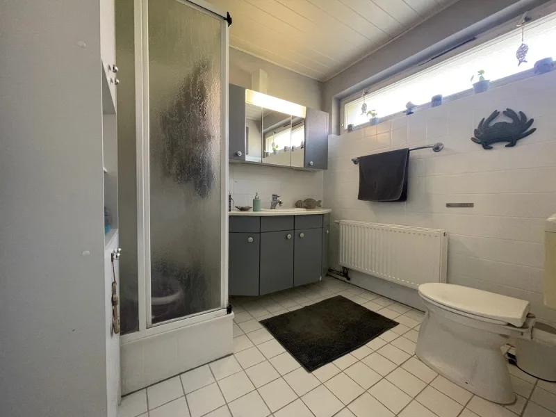 Badezimmer Erdgeschoss