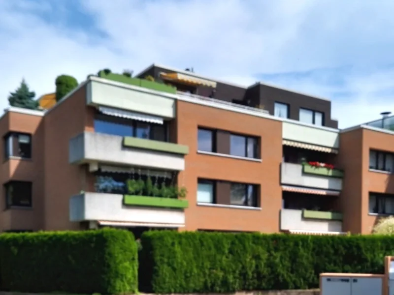 Ansicht - Wohnung kaufen in Hannover - Gut geschnittene 2 Zimmer Wohnung mit Balkon und Garage