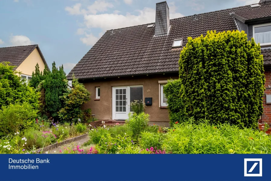 Hauseingang - Haus kaufen in Trittau - Ansprechende Doppelhaushälfte in ruhiger Lage von Trittau