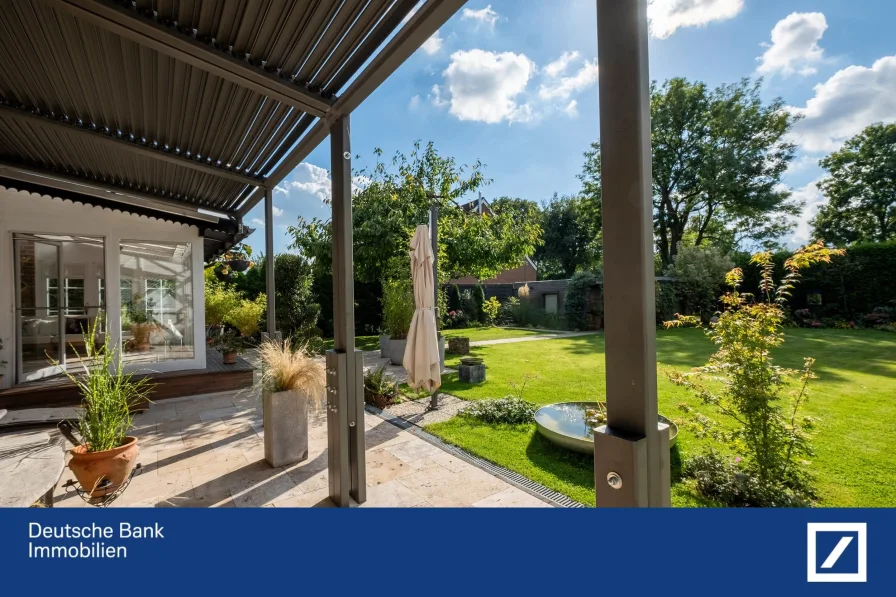 Terrasse - Haus kaufen in Kröppelshagen-Fahrendorf - Stilvolles EFH mit 5 Zimmern und Wintergarten in ruhiger Lage vor den Toren Hamburgs