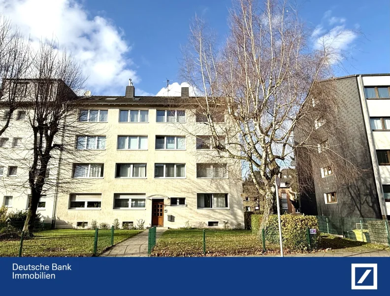 Außenansicht - Wohnung kaufen in Düsseldorf - gepflegte 3-Zimmerwohnung in zentraler Lage inkl. Garage