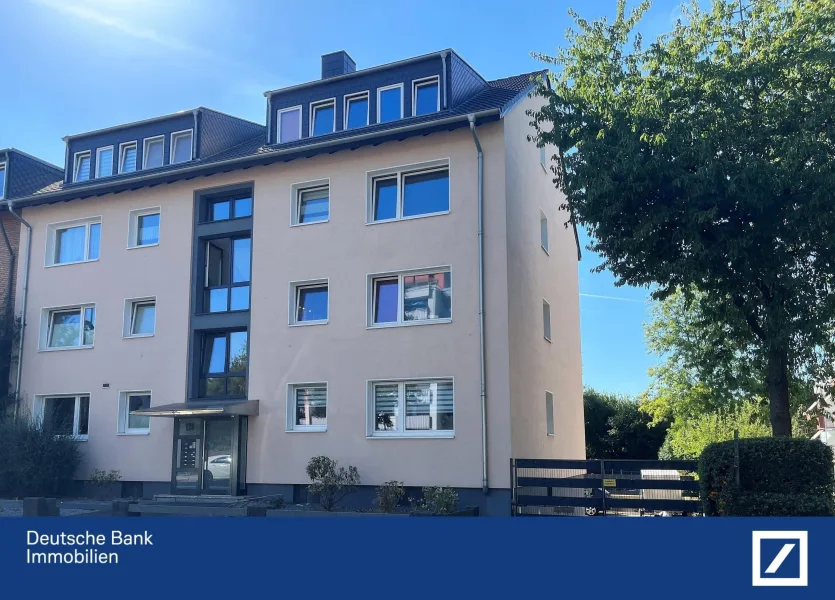 Außenansicht - Haus kaufen in Düsseldorf - Saniertes Mehrfamilienhaus in Hassels als Top-Investment, Energiebedarf C