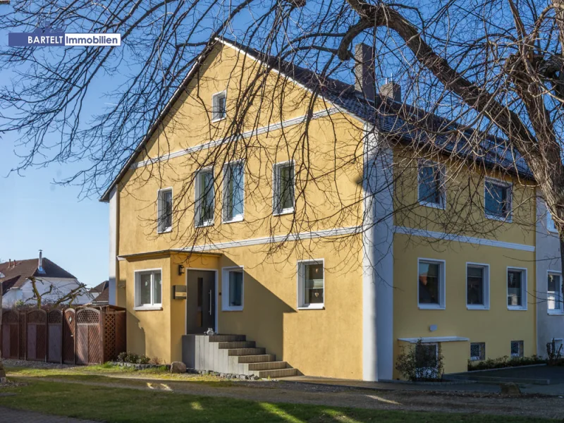 0 Ansicht - Haus kaufen in Pattensen / Hüpede - Großzügige Doppelhaushälfte in familienfreundlicher Lage