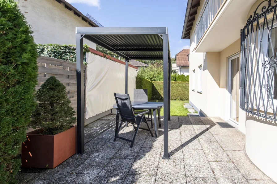 überdachte Terrasse