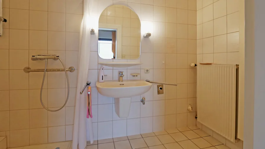 V1588 Badezimmer EG