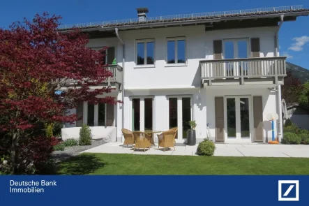 Westseite 1 - Haus kaufen in Garmisch-Partenkirchen - EFH, großzügig, sehr hell, hochwertige Ausstattung, Sauna, DG ausbaubar - plus 35 m², schöner Garten