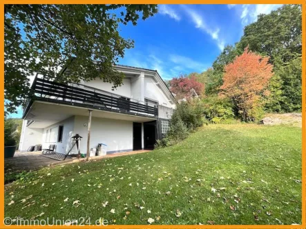  - Haus kaufen in Weißenohe - 245 m² Architektenhaus in einmaliger Wohnlage mit atemberaubenden Terrassen zur Fränkischen Schweiz