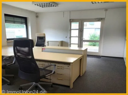  - Büro/Praxis mieten in Schwabach - 8 5 0,- für 1 3 1 qm BÜRO- MEHRZWECKRÄUME im Gewerbegebiet mit Teilmöblierung und KfZ Plätzen