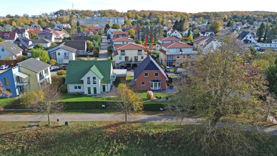 Blick durch das Wohngebiet Pfeil