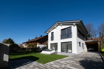 Aussenansicht - Haus mieten in Höhenkirchen-Siegertsbrunn - Modernes Familienhaus mit vielen Möglichkeiten für Ihre Wohnwünsche
