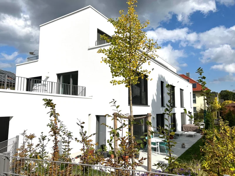 Haus Gärten SW - Wohnung mieten in Germering - Stilvolle und helle Gartenwohnung mit großer Terrasse