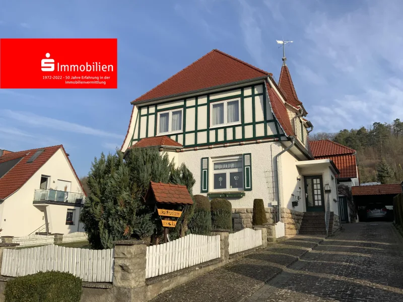 Ansicht - Haus kaufen in Schimberg - Tolles Einfamilienhaus im Villencharakter!